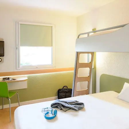 Ibis Budget Centre Bastide בורדו